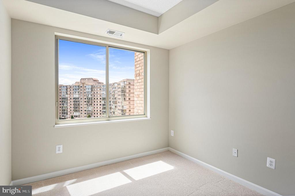 19365 CYPRESS RIDGE TERRACE Unit: 615