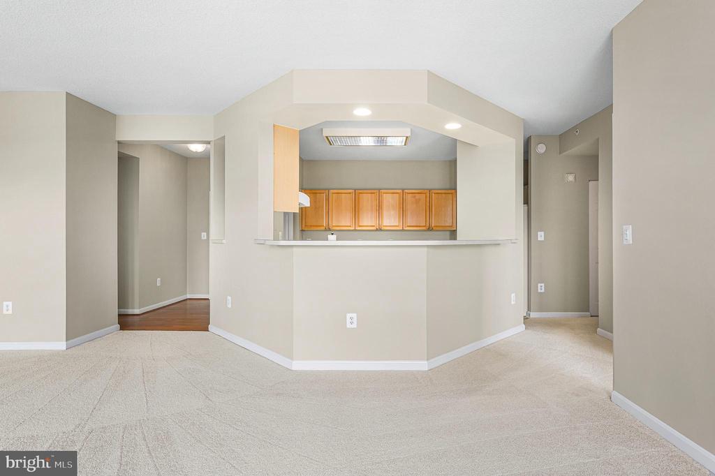 19365 CYPRESS RIDGE TERRACE Unit: 615