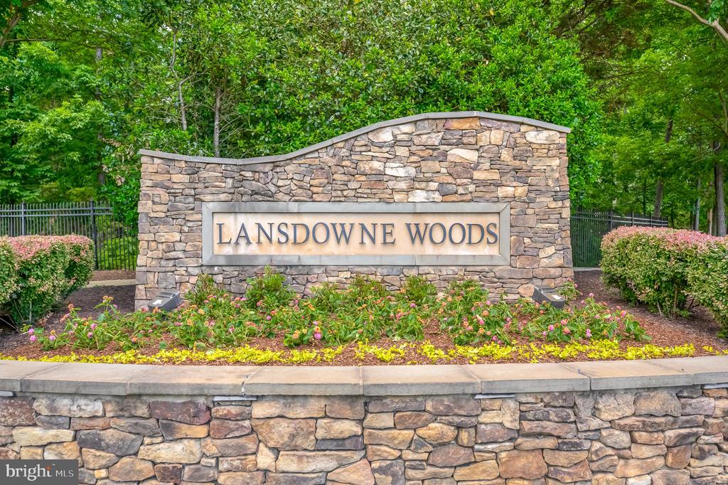 19365 CYPRESS RIDGE TERRACE Unit: 615