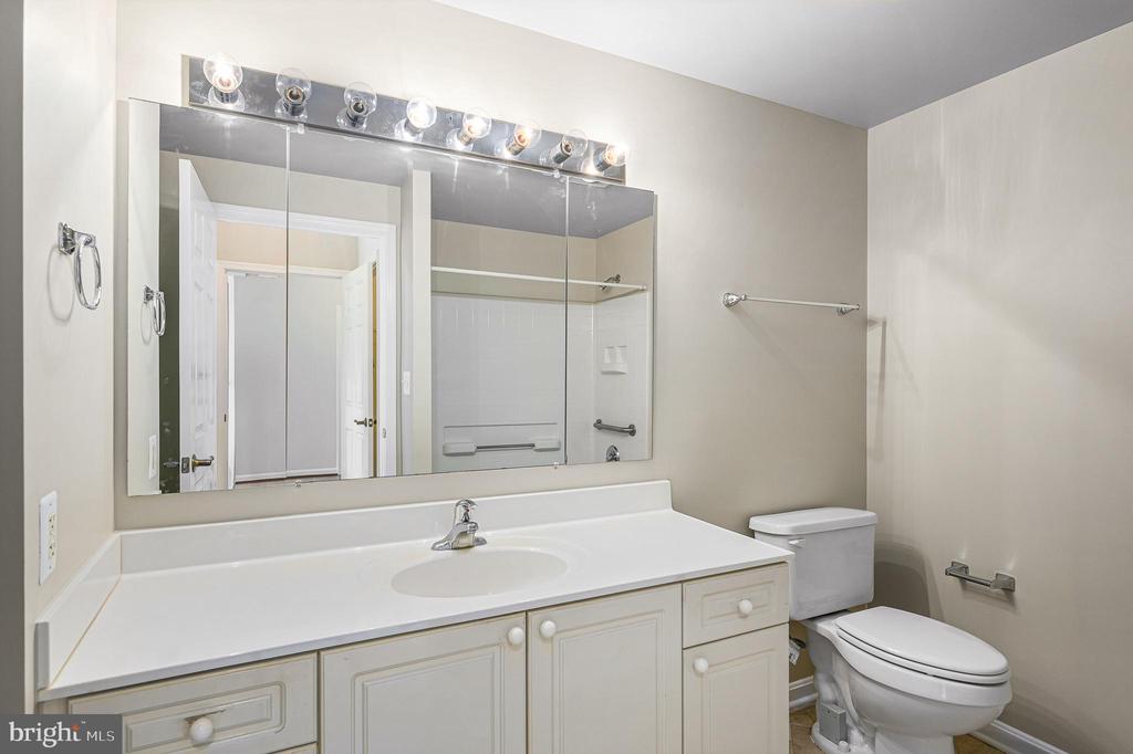 19365 CYPRESS RIDGE TERRACE Unit: 615