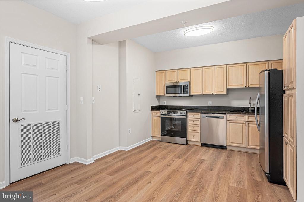 19355 CYPRESS RIDGE TERRACE Unit: 714
