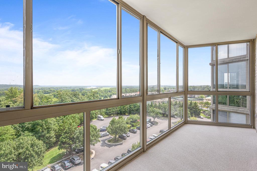 19355 CYPRESS RIDGE TERRACE Unit: 714