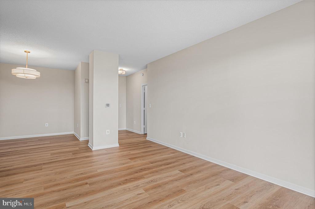 19355 CYPRESS RIDGE TERRACE Unit: 714