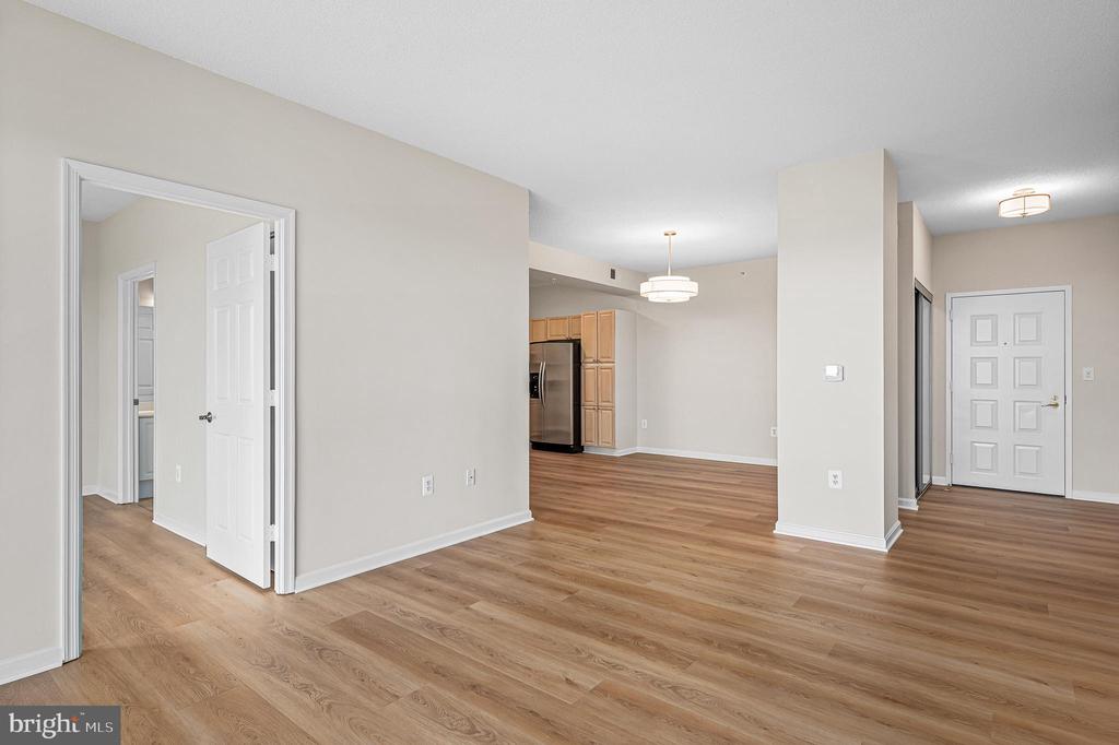 19355 CYPRESS RIDGE TERRACE Unit: 714
