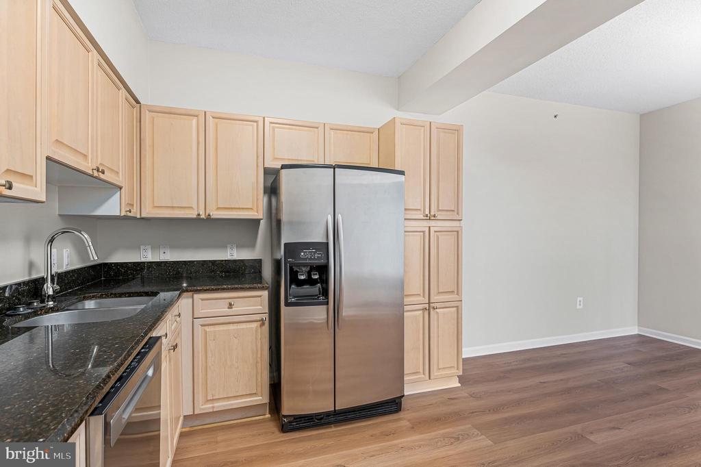 19355 CYPRESS RIDGE TERRACE Unit: 714