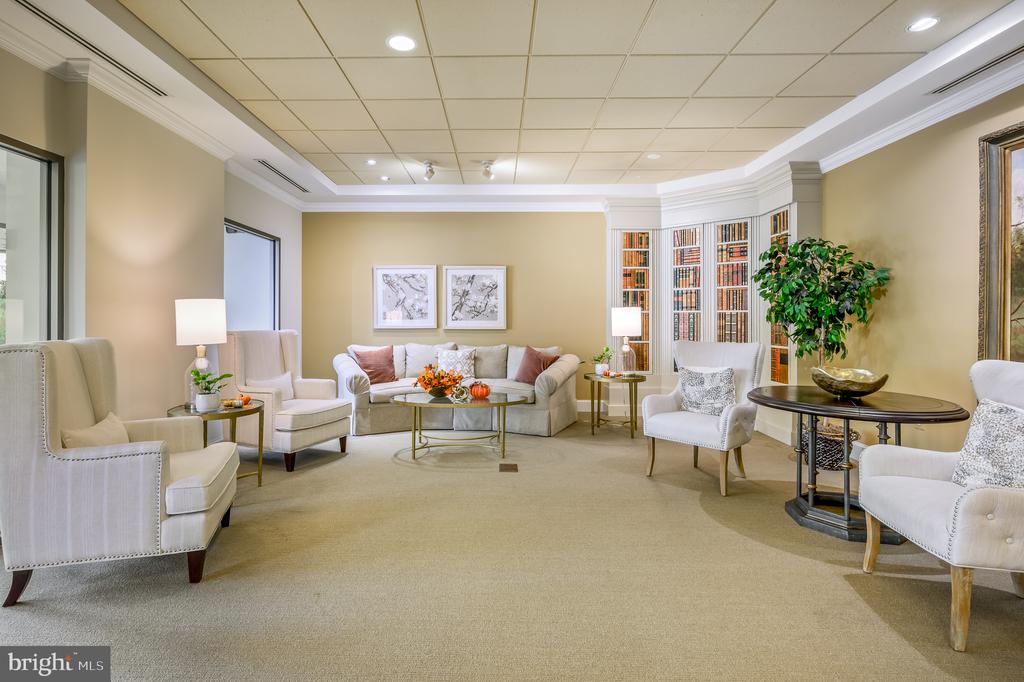 19370 MAGNOLIA GROVE Unit: 107