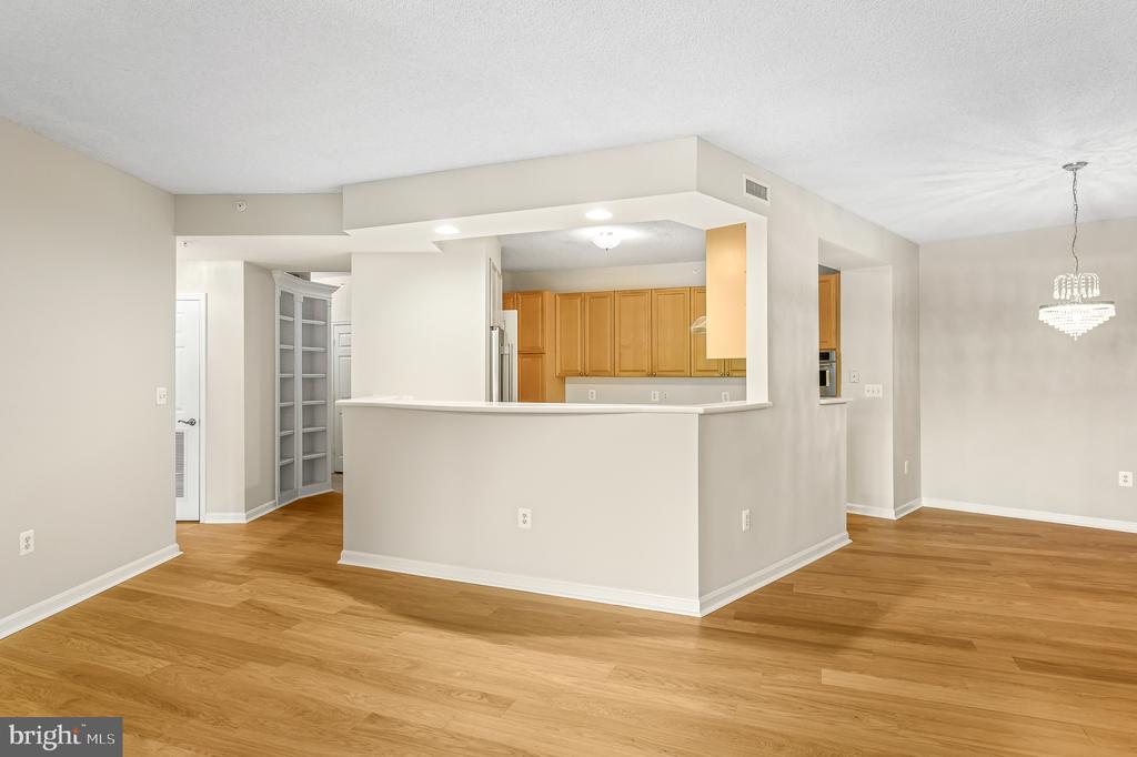 19370 MAGNOLIA GROVE Unit: 107