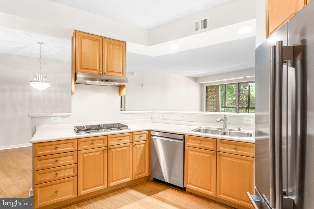 19370 MAGNOLIA GROVE Unit: 107