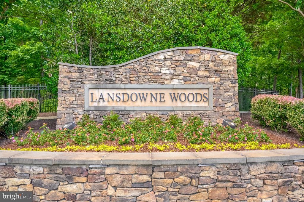 19370 MAGNOLIA GROVE Unit: 107