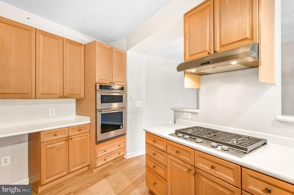 19370 MAGNOLIA GROVE Unit: 107