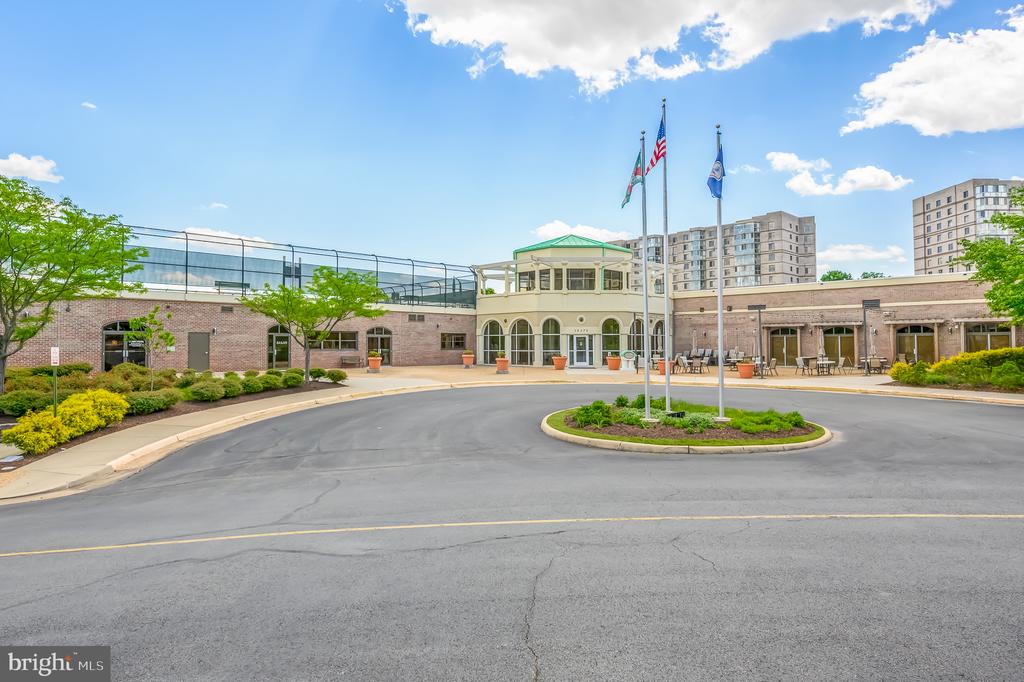 19355 CYPRESS RIDGE TERRACE Unit: 210