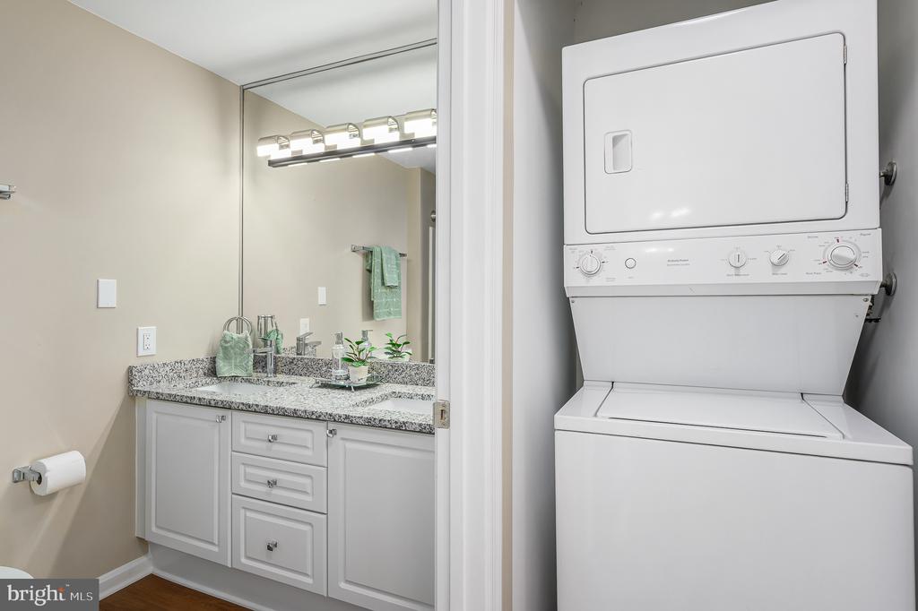 19375 CYPRESS RIDGE TERRACE Unit: 702