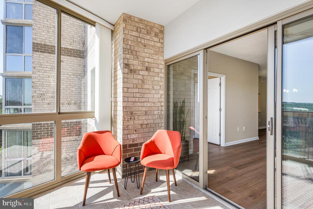 19375 CYPRESS RIDGE TERRACE Unit: 702