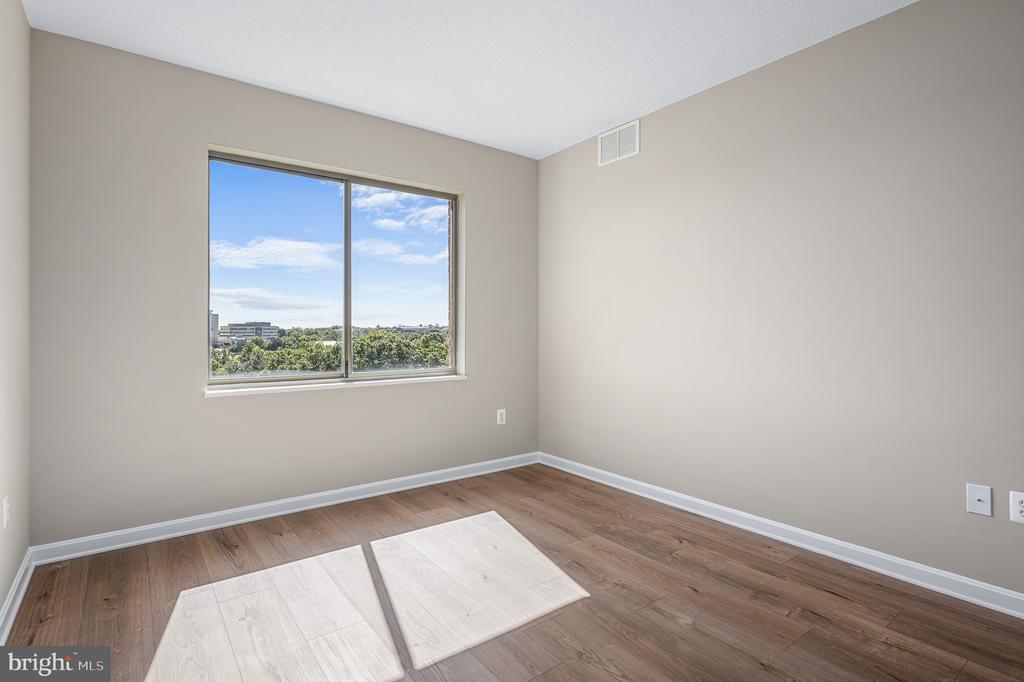 19375 CYPRESS RIDGE TERRACE Unit: 702