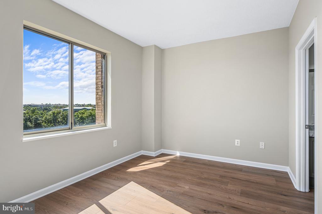 19375 CYPRESS RIDGE TERRACE Unit: 702