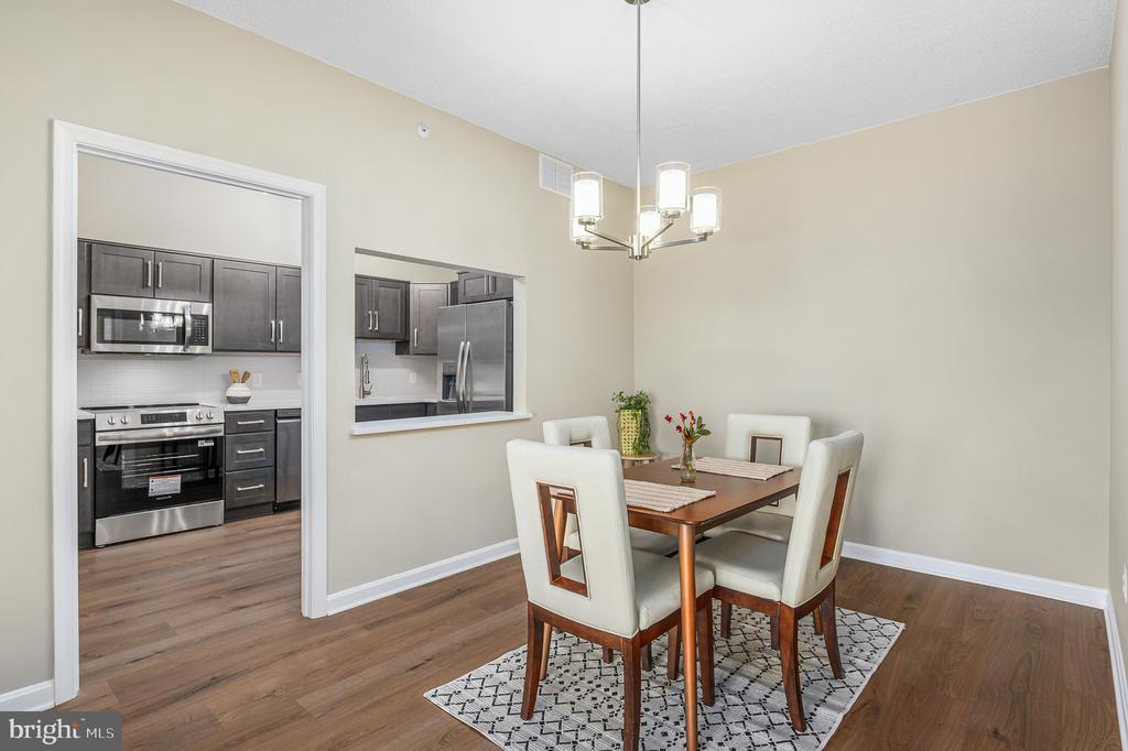 19375 CYPRESS RIDGE TERRACE Unit: 702