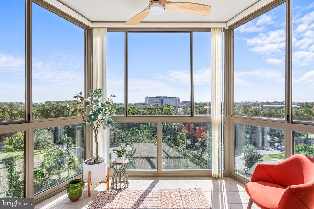 19375 CYPRESS RIDGE TERRACE Unit: 702