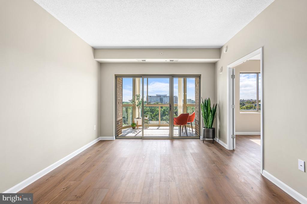 19375 CYPRESS RIDGE TERRACE Unit: 702