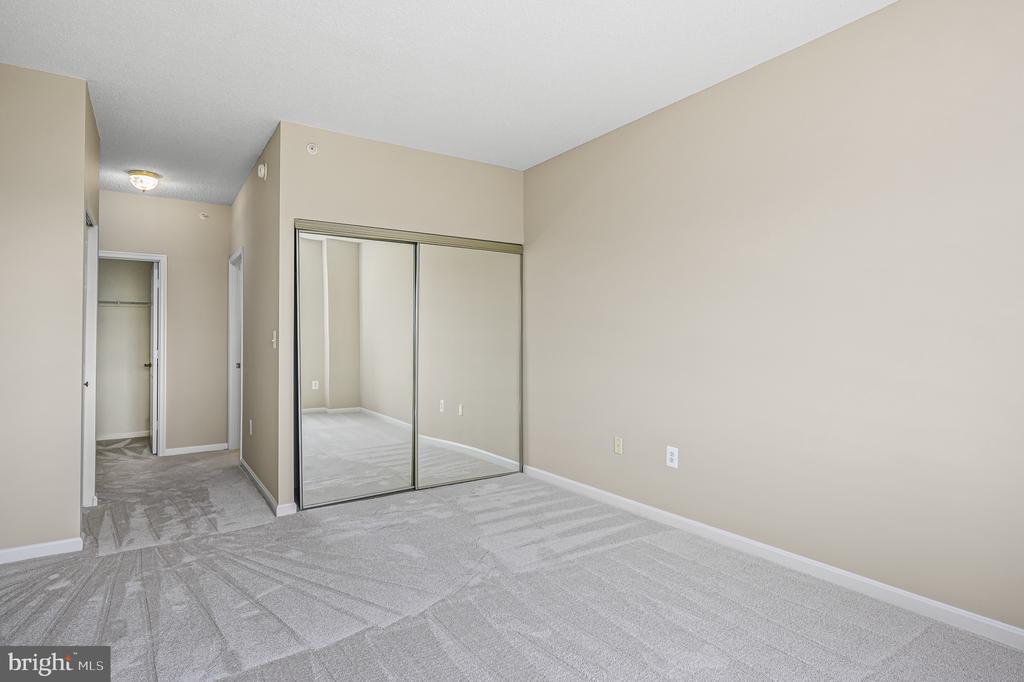 19355 CYPRESS RIDGE TERRACE Unit: 802