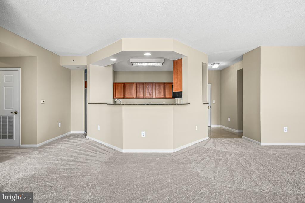 19355 CYPRESS RIDGE TERRACE Unit: 802