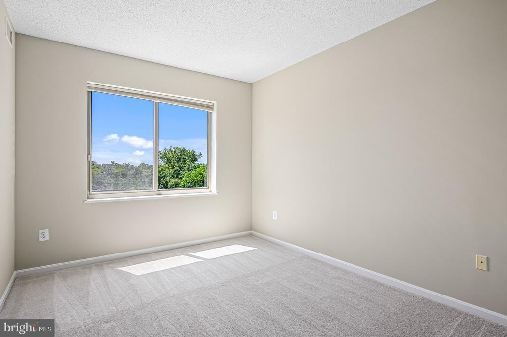 19355 CYPRESS RIDGE TERRACE Unit: 802