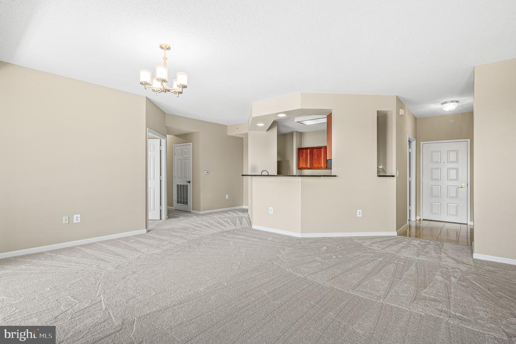 19355 CYPRESS RIDGE TERRACE Unit: 802