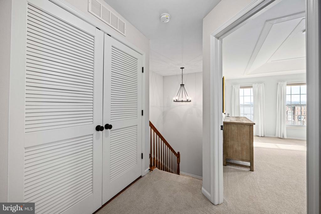 15224 ROSEMONT MANOR DRIVE