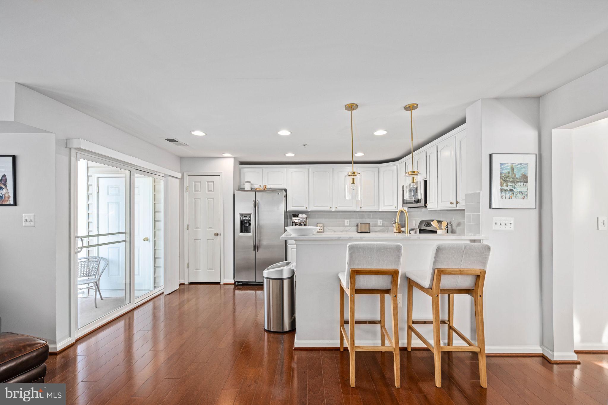 15224 ROSEMONT MANOR DRIVE