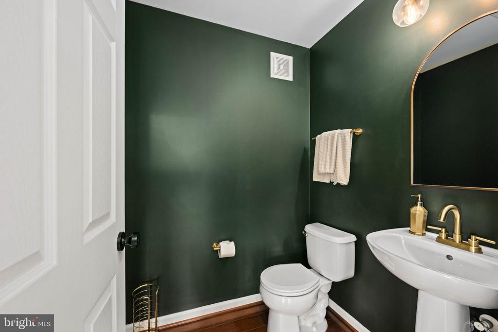 15224 ROSEMONT MANOR DRIVE