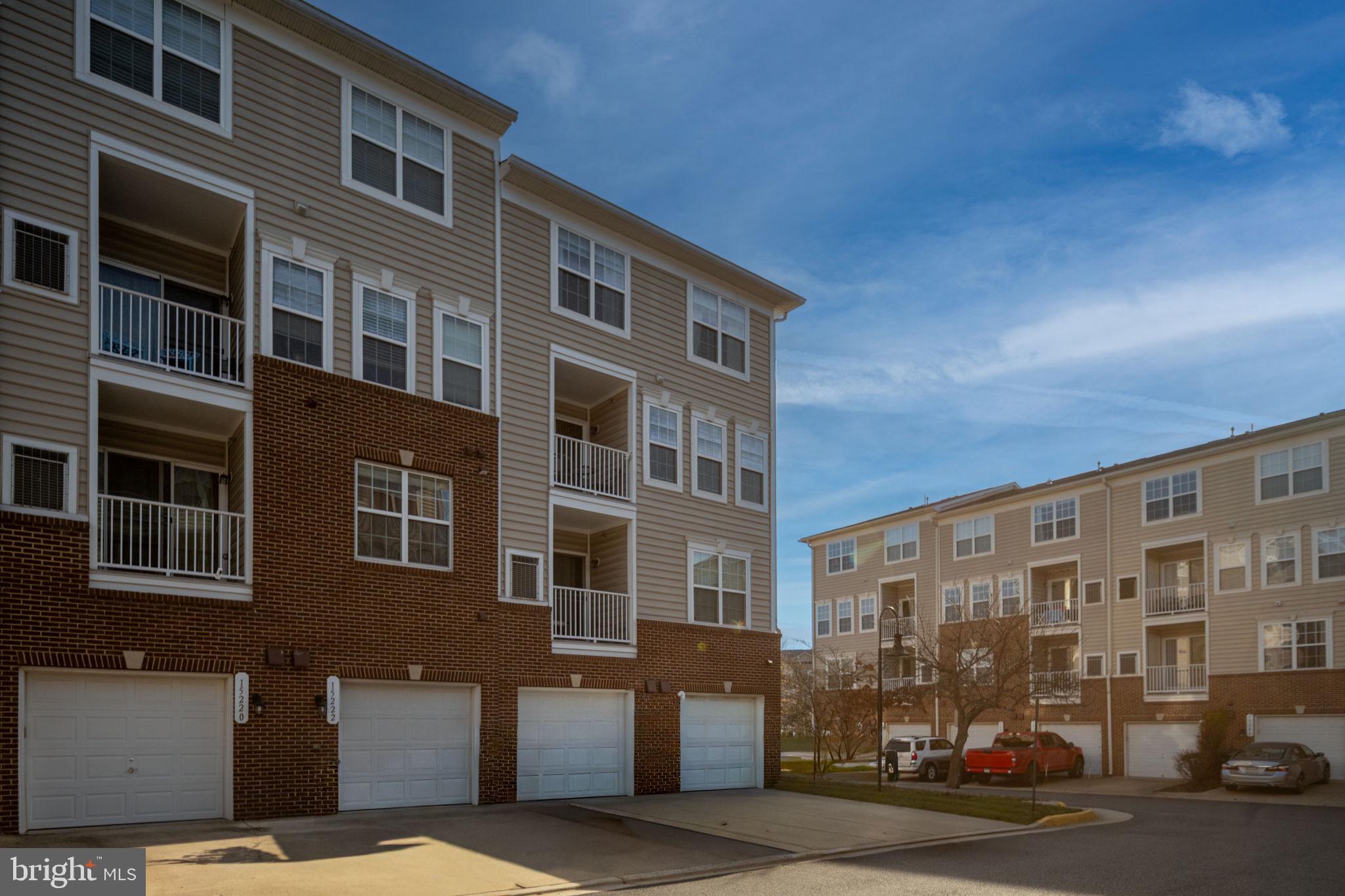 15224 ROSEMONT MANOR DRIVE