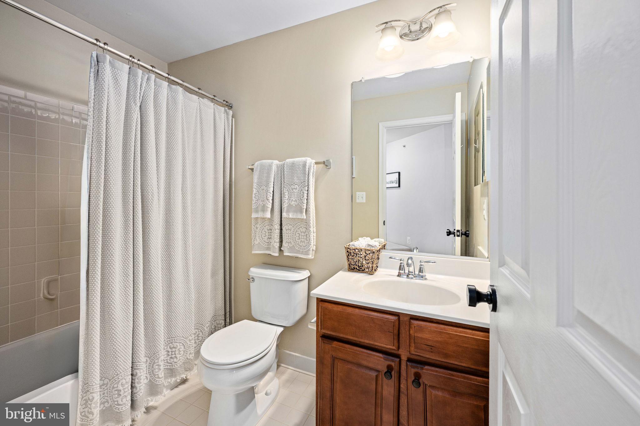 15224 ROSEMONT MANOR DRIVE