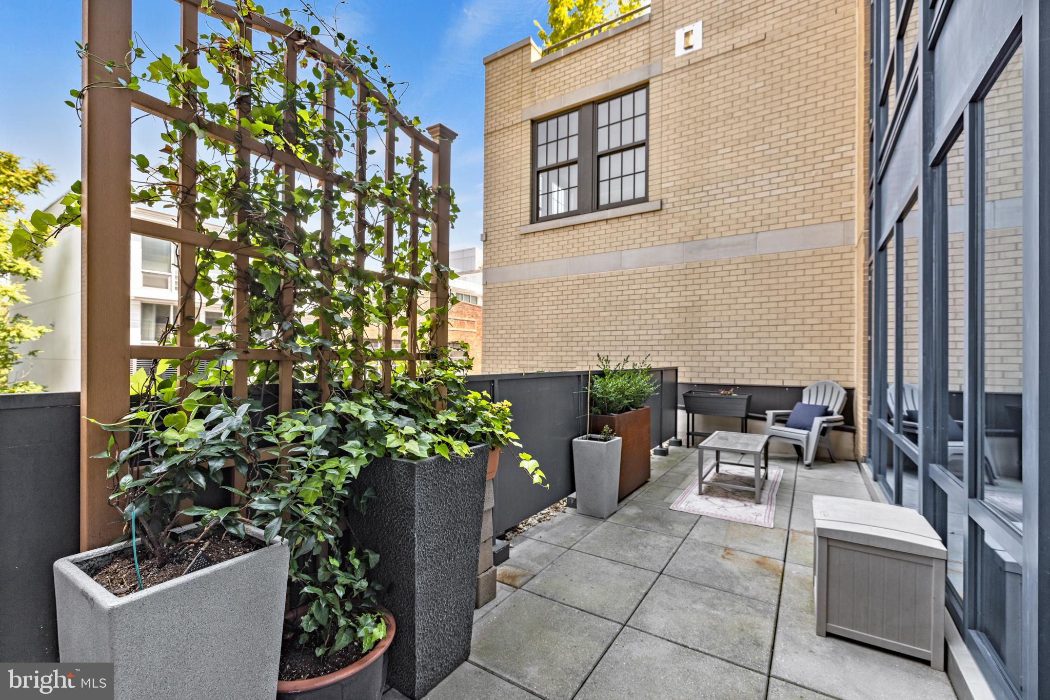1450 Church St NW #404