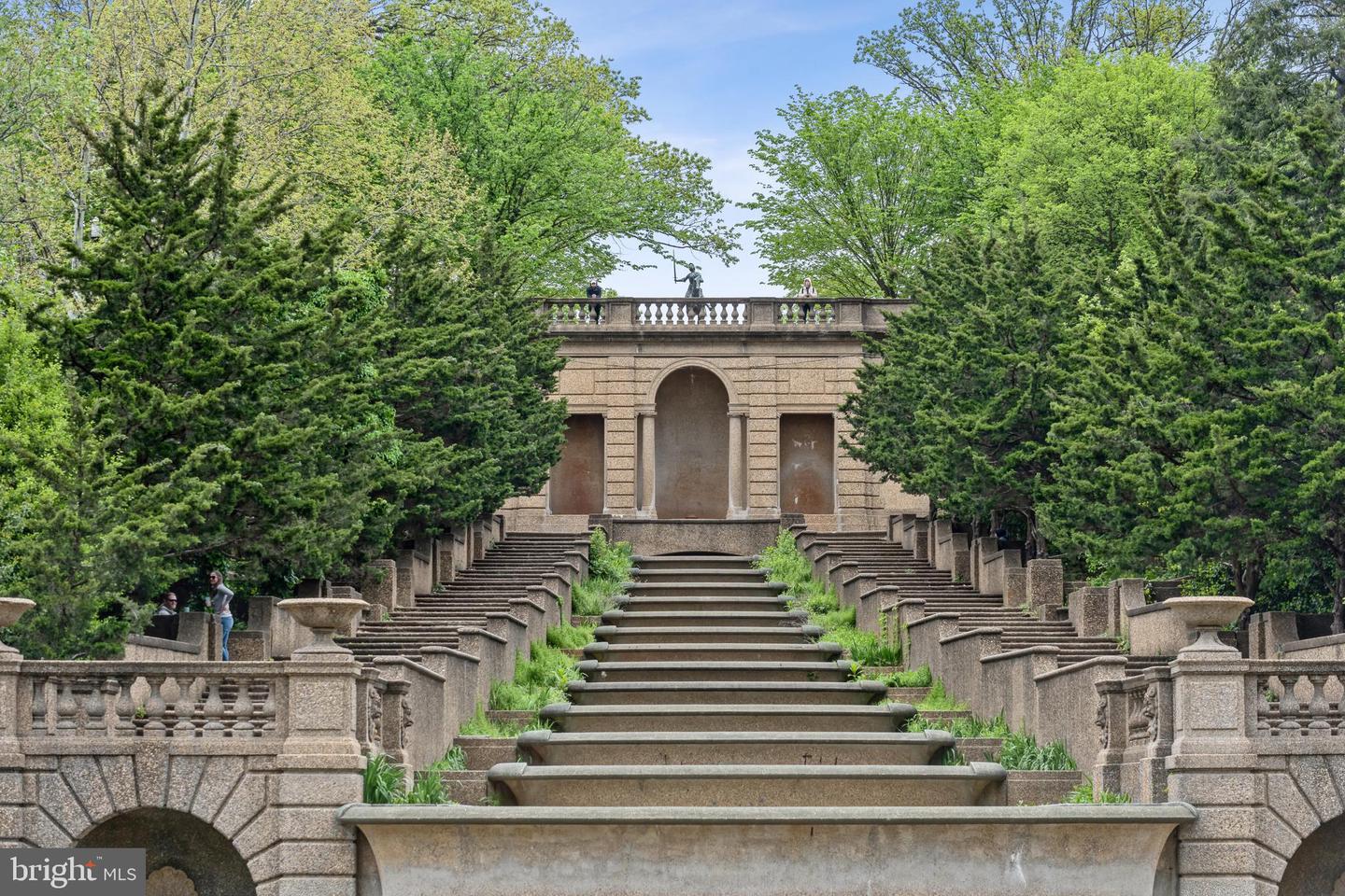 1700 Kalorama Rd NW #207