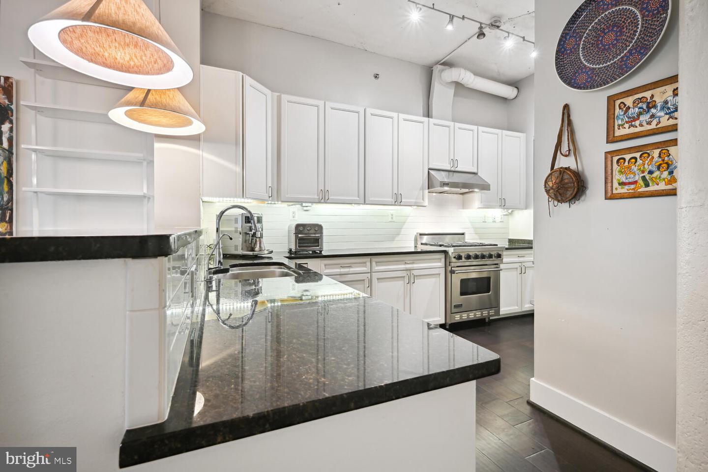 1700 Kalorama Rd NW #207