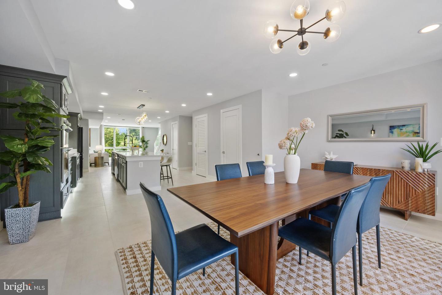 424 Missouri Ave NW #4