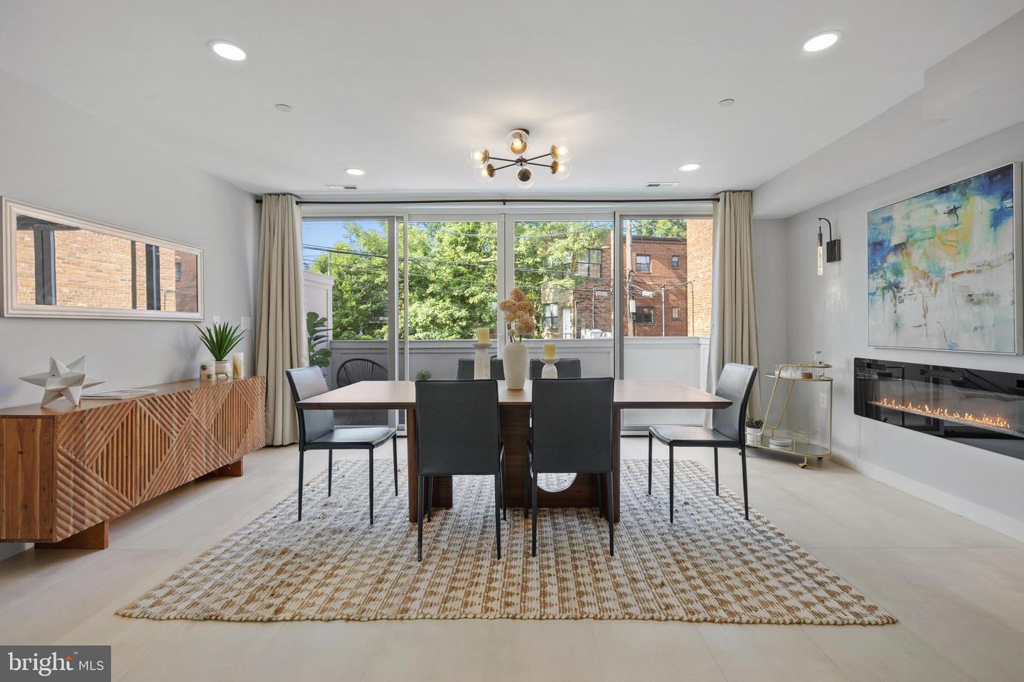 424 Missouri Ave NW #4