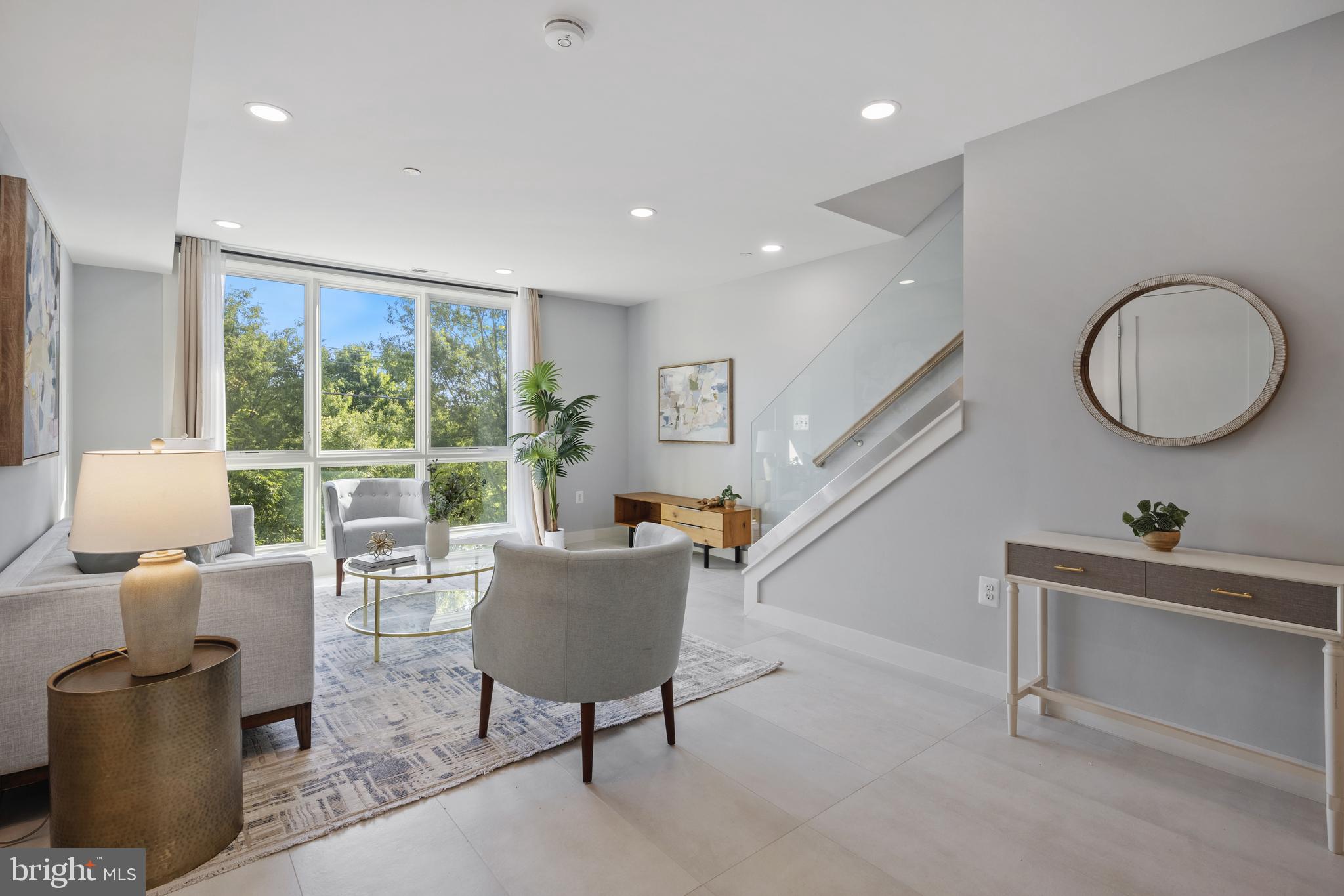 424 Missouri Ave NW #4