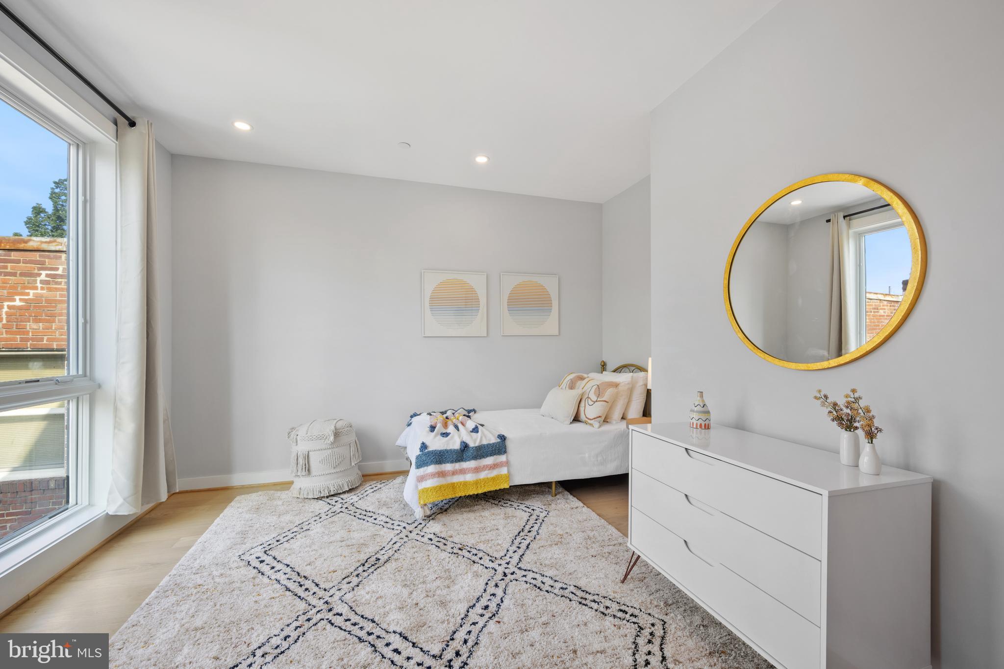 424 Missouri Ave NW #4