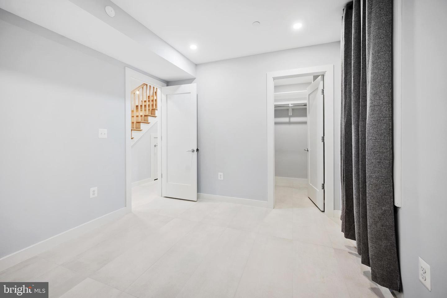 424 Missouri Ave NW #2