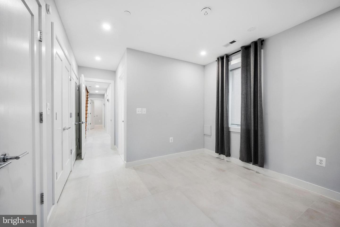 424 Missouri Ave NW #2