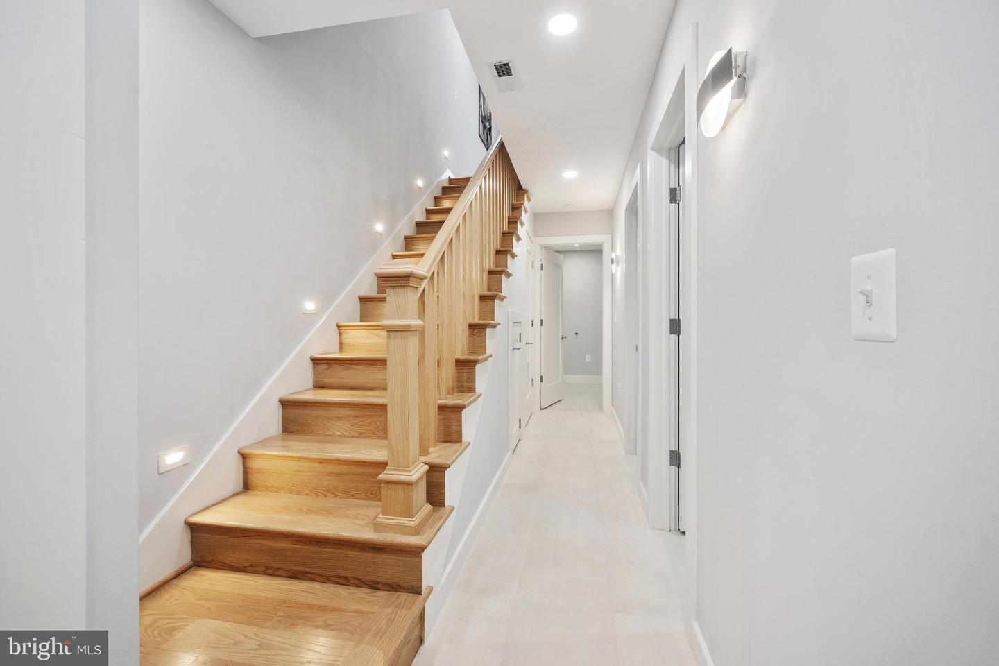424 Missouri Ave NW #2