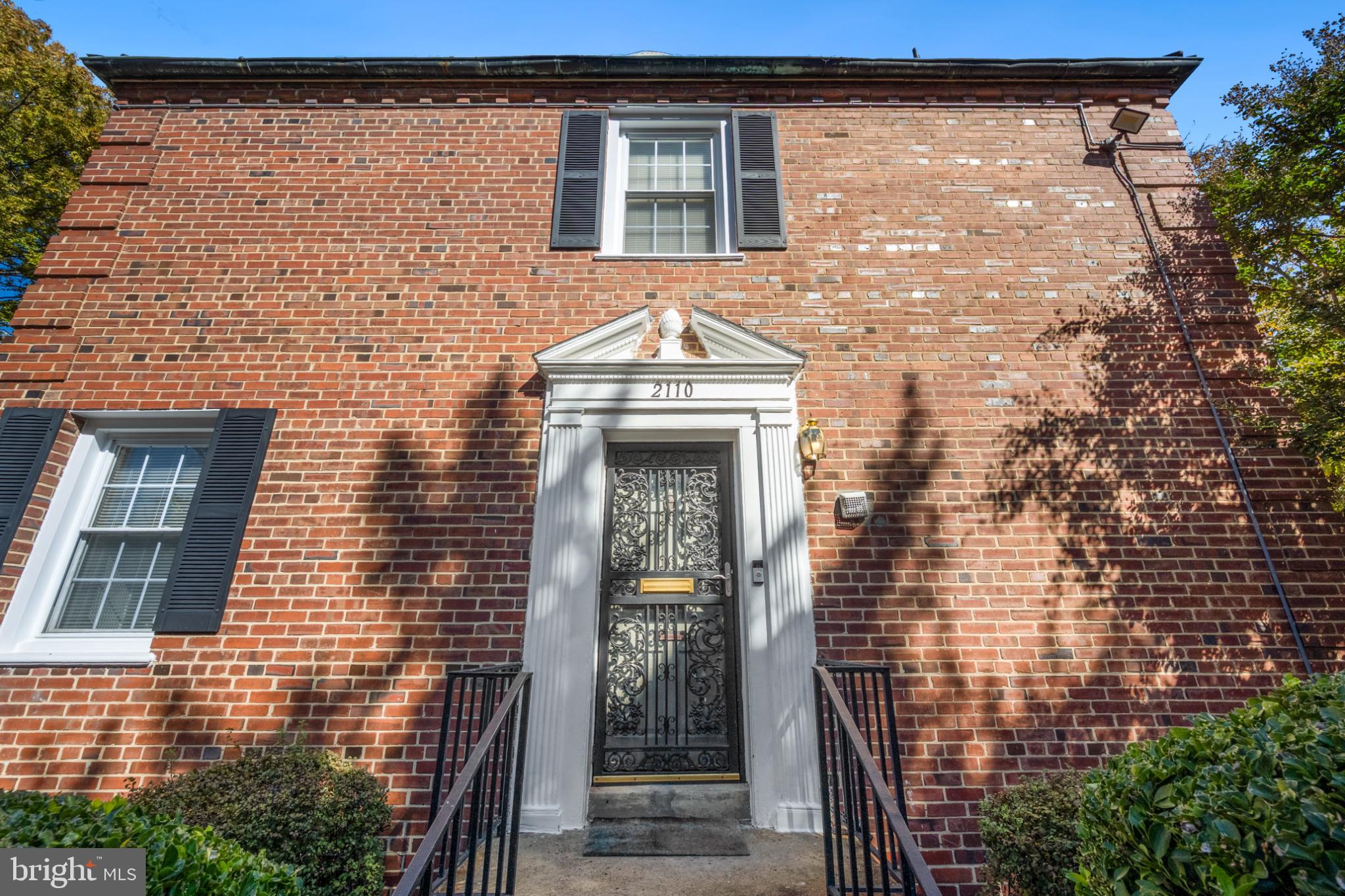 2110 SUITLAND TERRACE SE