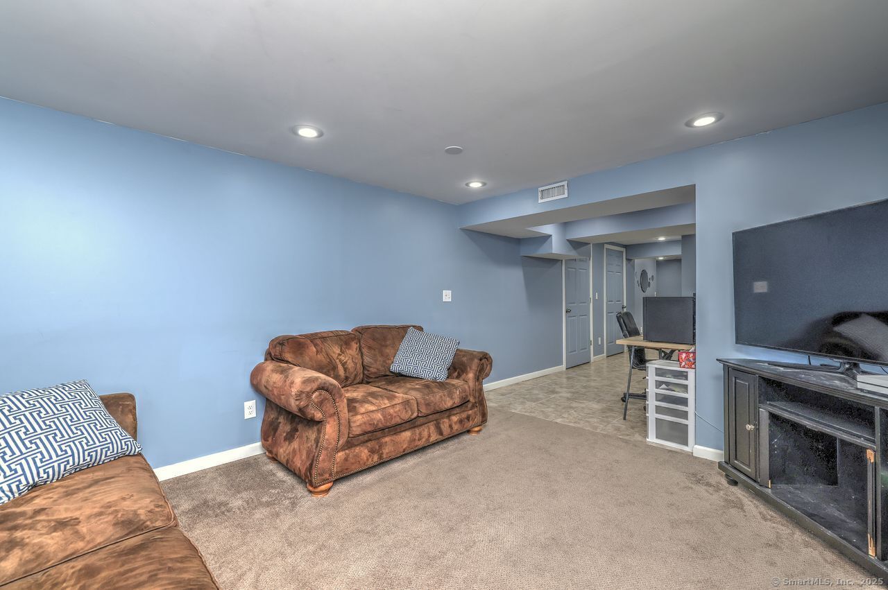 79 Sunnycrest Road