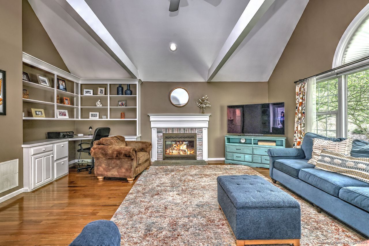 79 Sunnycrest Road