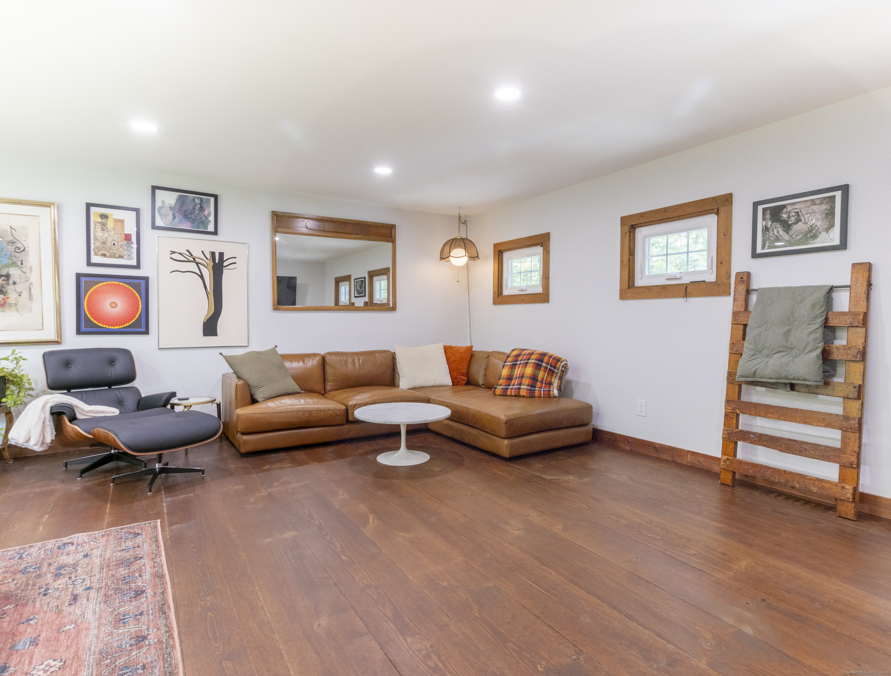 17 Kathleen Drive