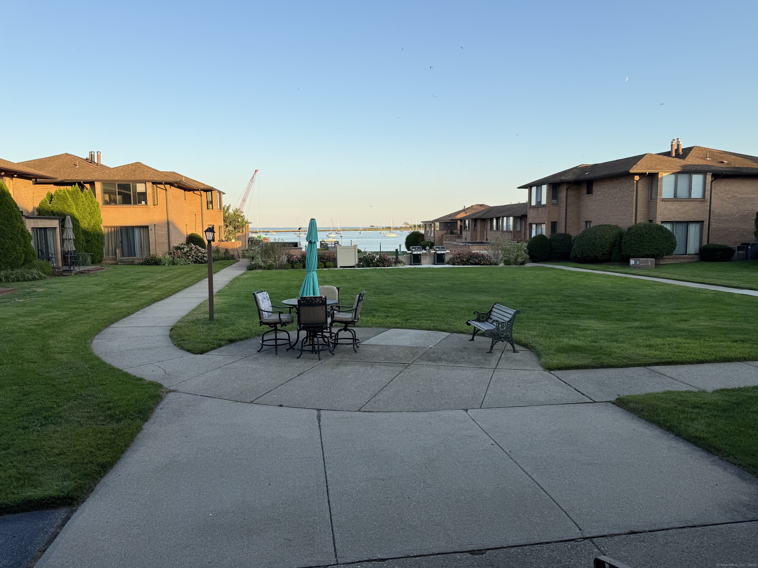 350 Grovers Avenue 1R