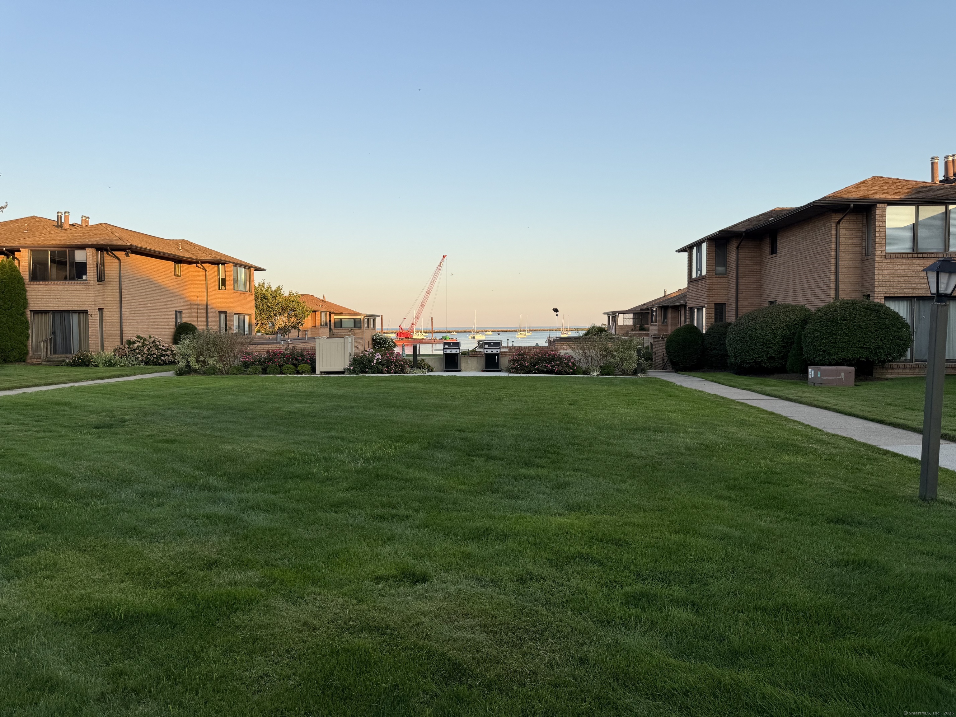 350 Grovers Avenue 1R