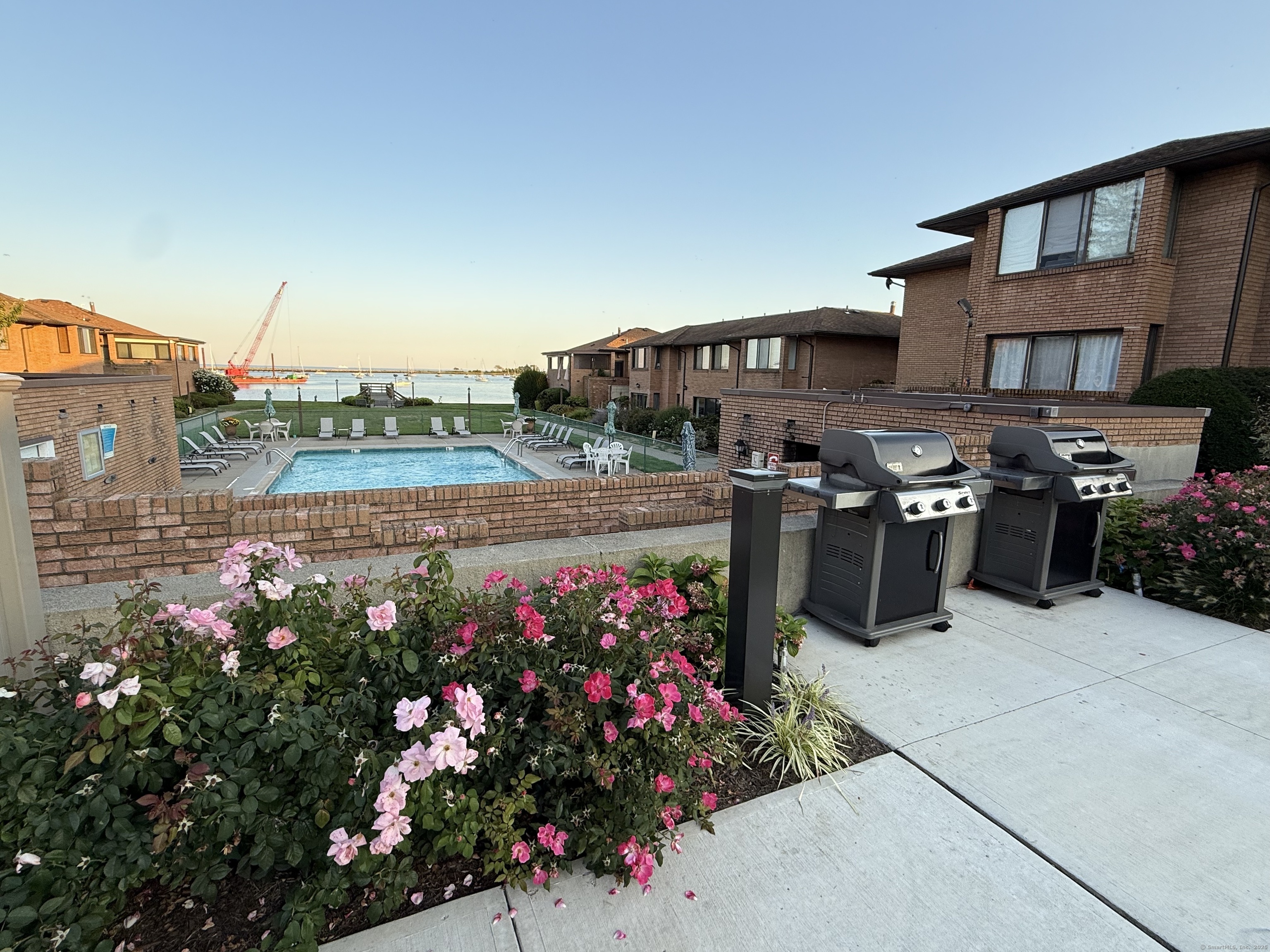 350 Grovers Avenue 1R