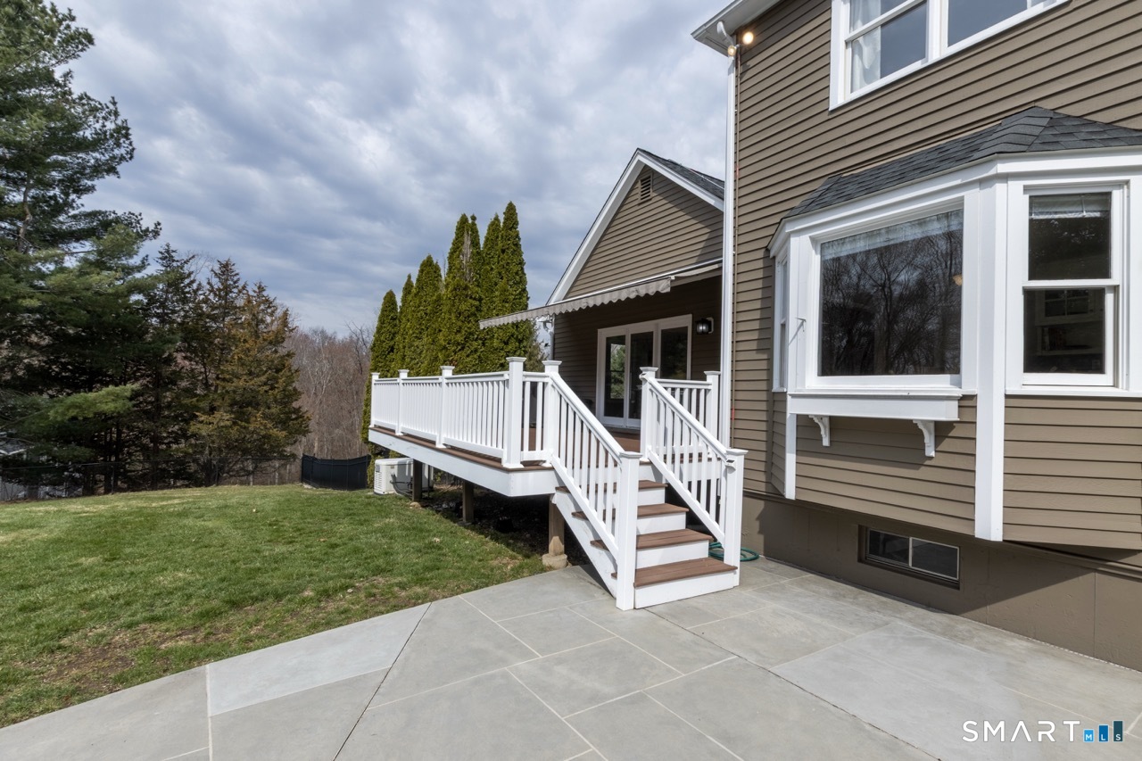 16 Shadowood Lane
