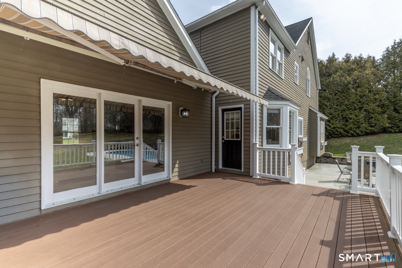16 Shadowood Lane